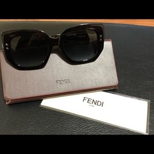 WOMENS FENDI sunglasses